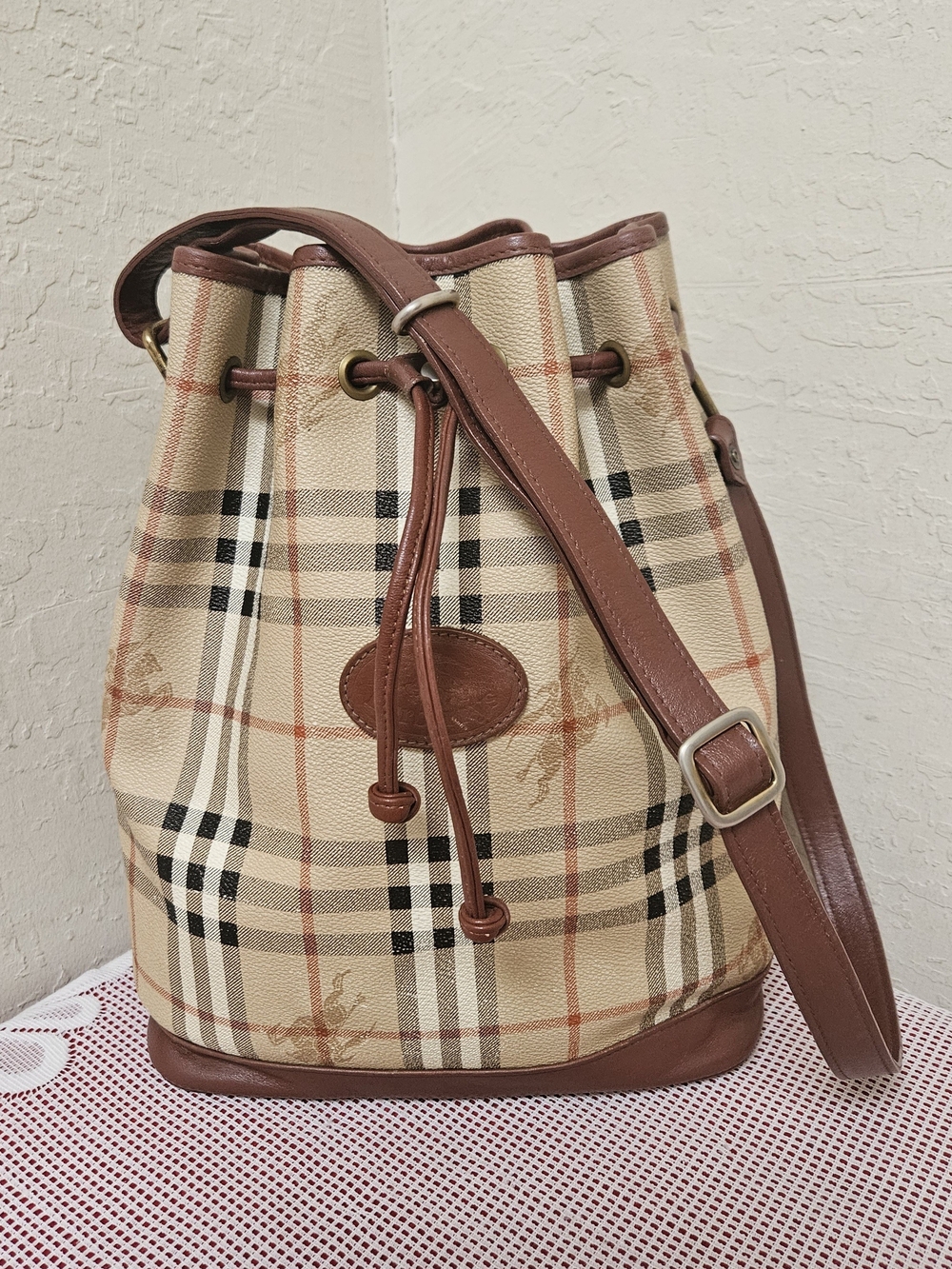 Burberrys Nova Check Vintage Bucket Shoulder Bag AUTHENTIC
